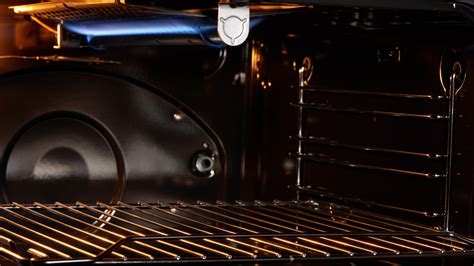 is it normal for new oven to smell like gas